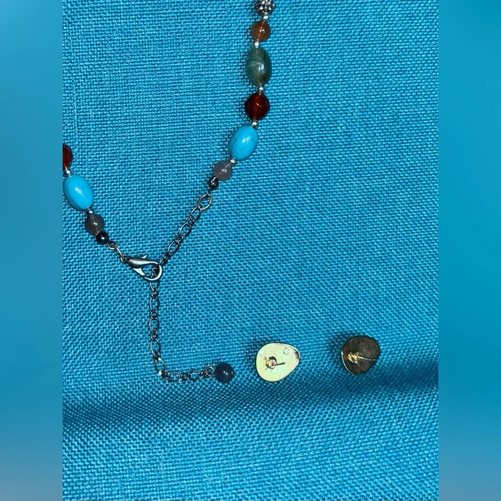 3 pc Earrings bracelet. necklace bundle - Picture 5 of 5